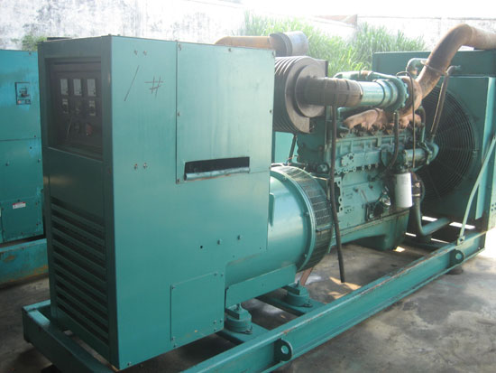 和平租赁发电机- 发电机碳刷磨损的原因是什么