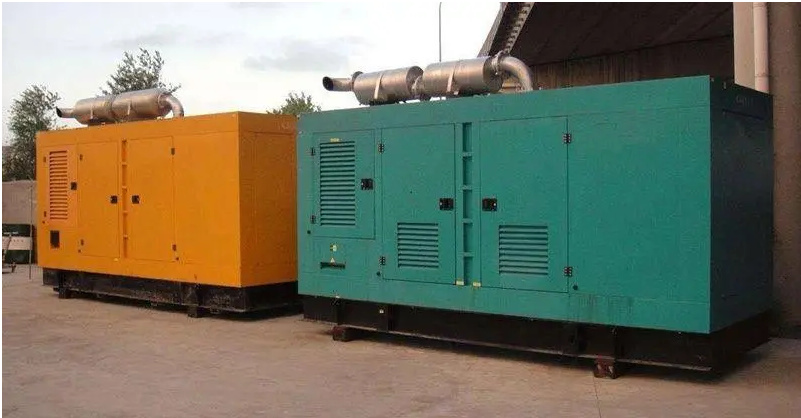 和平如何根据实际负载情况选择合适功率的发电机组？