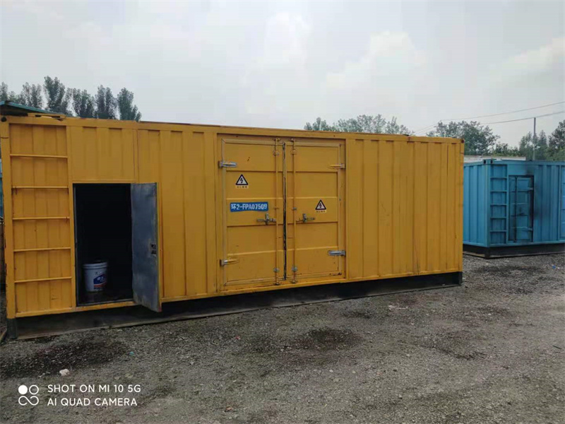 和平200KW柴油发电机组需要配备什么型号的电缆线？