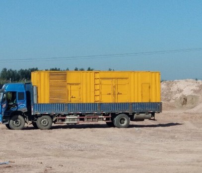 和平发电机出租如何判断柴油发电机冷却液是否需要更换？