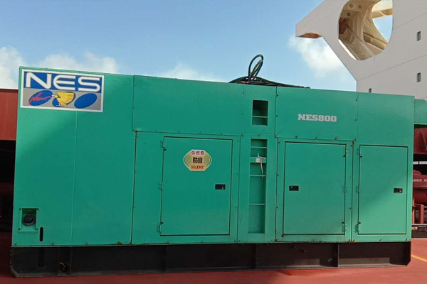 和平如何检测发电机组中性点接地是否良好？