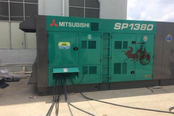 和平为什么有些柴油发电机组的输出电压可以调节？