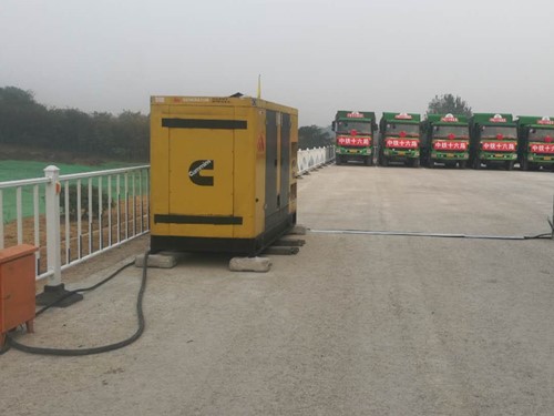 和平电力系统的稳定性和设备兼容性如何影响发电机组的频率规格？