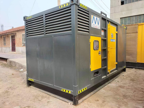 和平进行柴油发电机组电瓶性能测试时，有哪些注意事项？