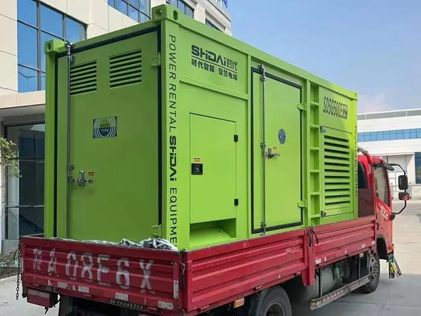 和平更换水冷式机油散热器的密封件时，如何选择合适的密封胶？